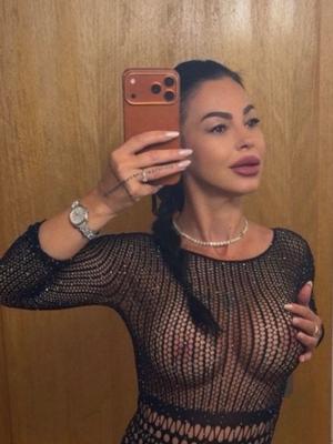 Andreea - Escort en Fribourg
