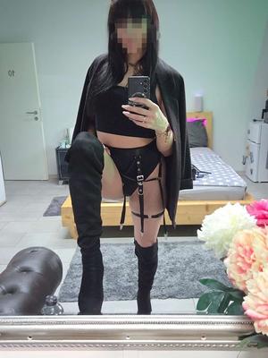 Andreea - Escort à Martigny
