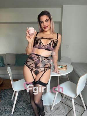 Angélica - Masseuse érotique à Sion
