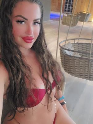 Angélica - Escort à Conthey
