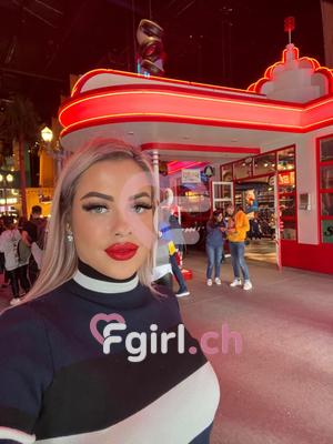 Angélica - Masseuse érotique à Sion
