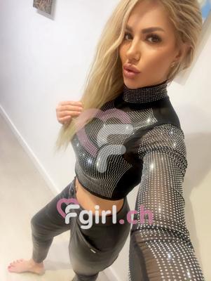 Angelina - Escort en Montreux
