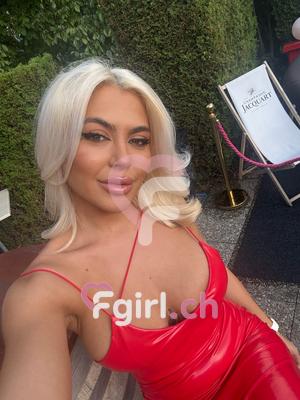 Angie - Escort à Nyon