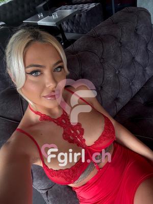 Angie - Escort à Nyon