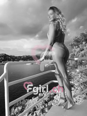 Anya - Escort en Genève
