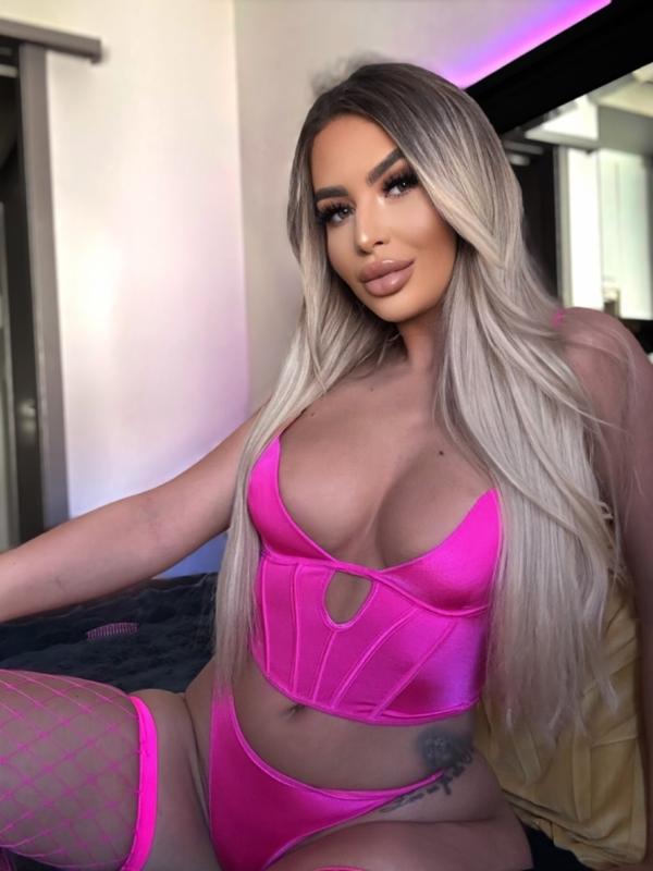 Anna - Escort in Lausanne
