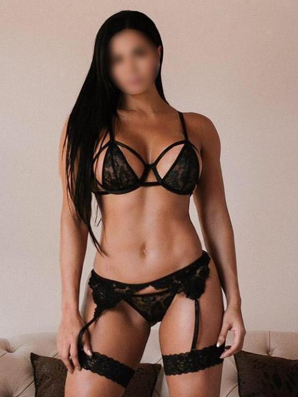Anna - Escort à Romont
