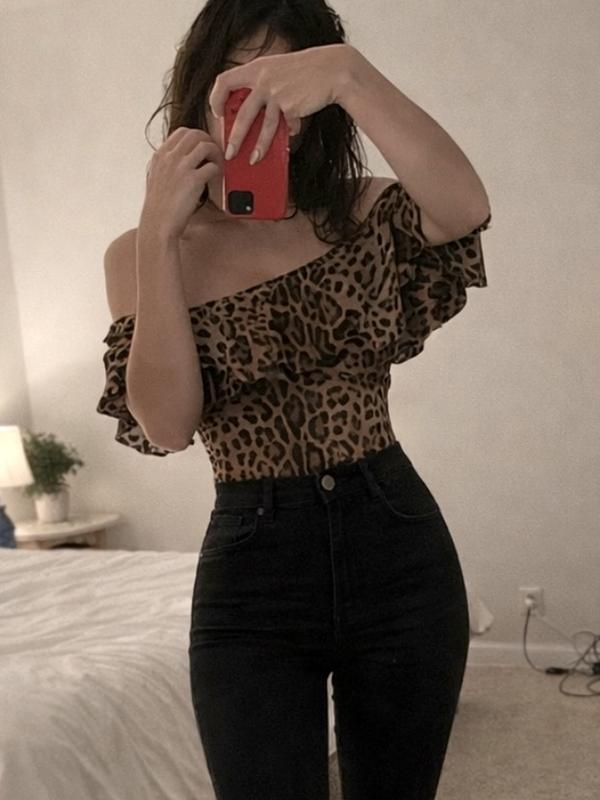 Anna - Escort in Genf
