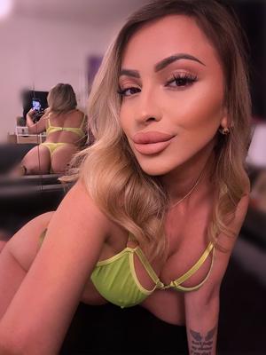 Anna - Erotic masseuse in La Chaux-de-Fonds
