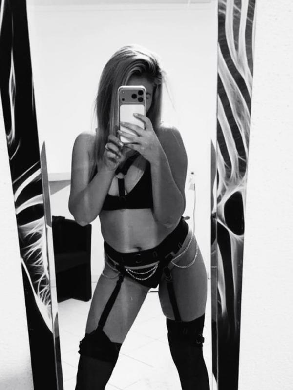 Anne - Escort en Porrentruy
