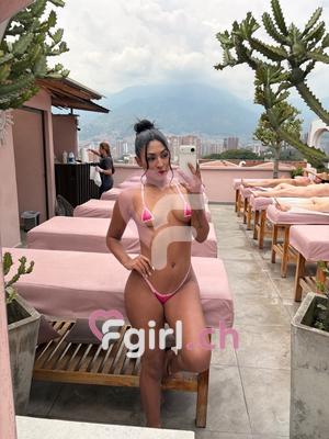 Antonella - Escort à Fribourg