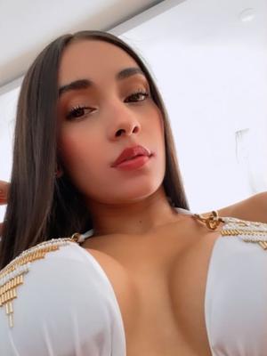 Antonella - Escort a Prilly
