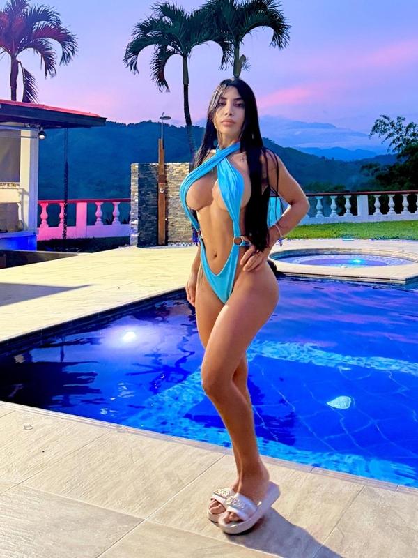 Antonia - Escort en Delémont
