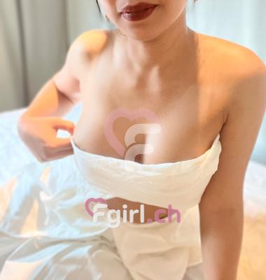 Anya - Masseuse érotique à Genève
