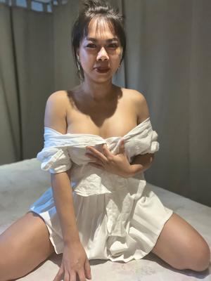 Anya - Masseuse érotique à Genève

