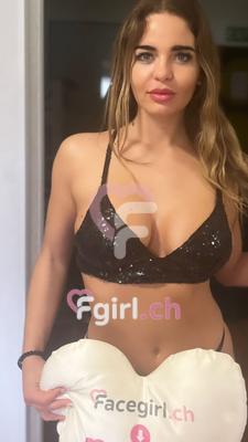 Ariana - Escort à Fribourg
