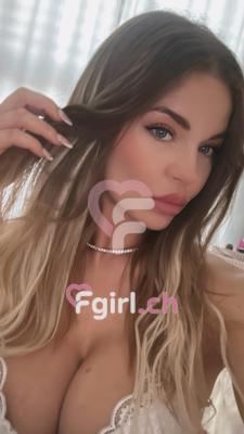Ariana - Escort à Fribourg
