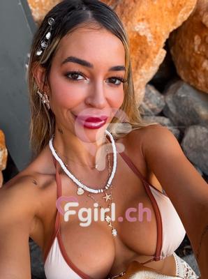 Ariana - Escort a Zürich