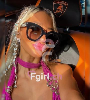 Ariana - Escort a Zürich