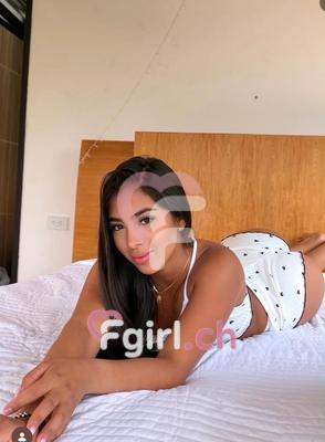 Ariana - Escort in Neuenburg
