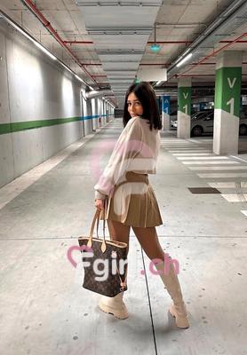 Ariel - Escort en Bulle
