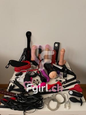 Arya - Dominatrice BDSM à Lausanne
