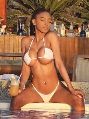 Ashley - Escort a Genève
