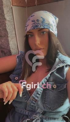 Ava - Escort in Martigny
