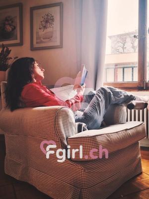 Avril - BDSM-Domina in Genf
