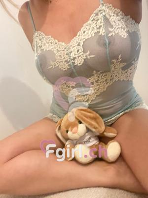 Avril - Masseuse érotique à Montreux