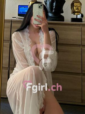 Aya - Escort in Genf
