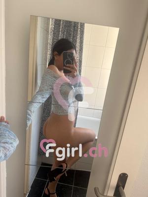 Ayem - Escort à Zürich
