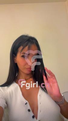 Ayem - Escort à Zürich