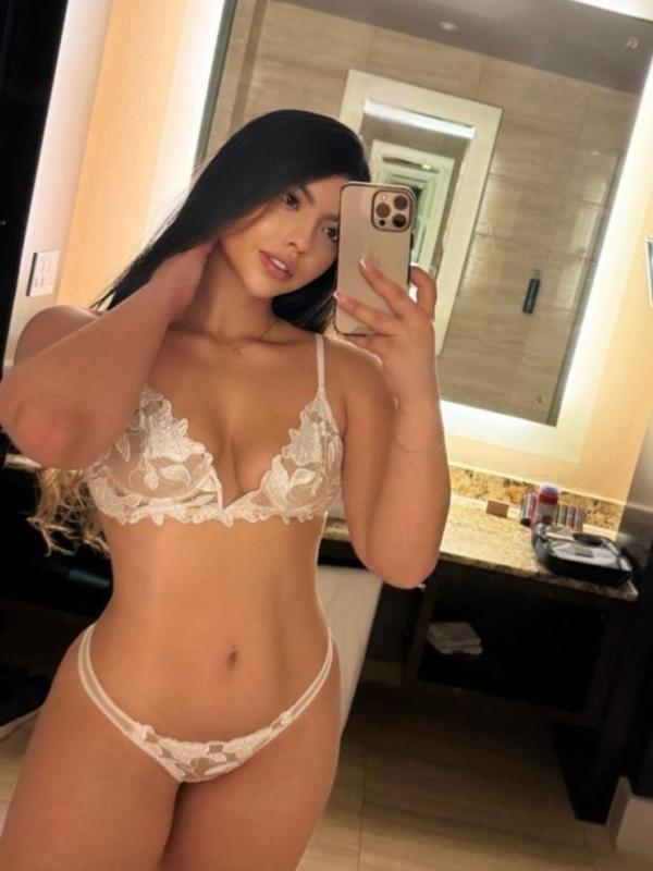 Azaleia - Escort in Cornavin
