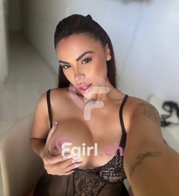 Bella - Escort en Bulle
