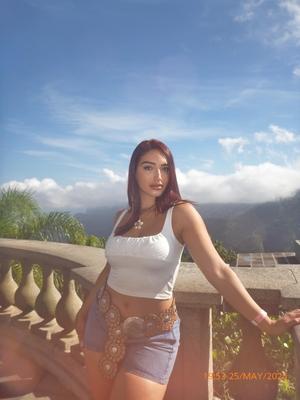 Bella - Escort en Genève
