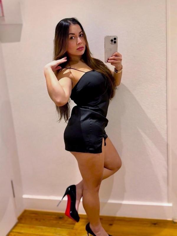 Bella - Escort à Vevey
