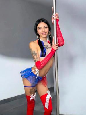Bella - Escort à Nyon
