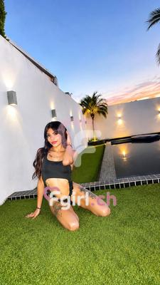 Bella - Escort in Eaux-vives

