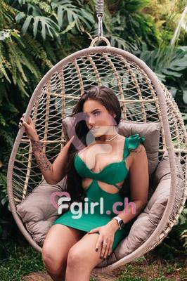 Bella - Escort in Genf
