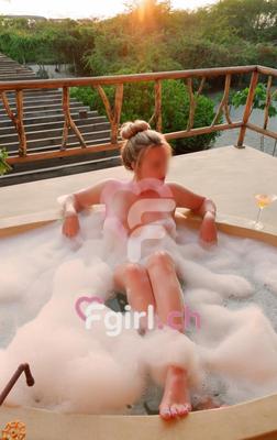 Carolle - Erotische Masseurin in Délémont
