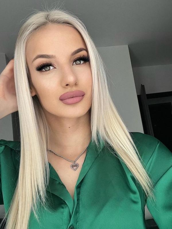Bettina Dicapri - Escort in Genf
