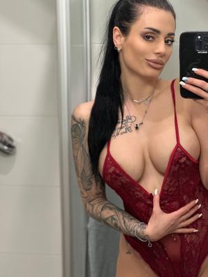 Betty - Escort in Yverdon-les-Bains
