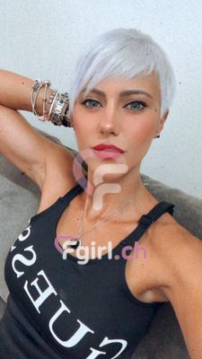 Bianca - Escort in Neuenburg