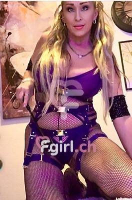 Blondy - Escort en Fribourg
