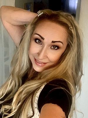 Blondy - Escort in Fribourg
