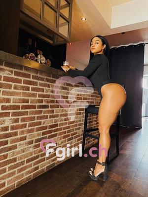 Brenda - Escort en Fribourg
