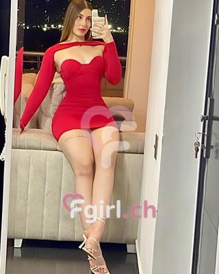 Briana - Escort à Neuchâtel
