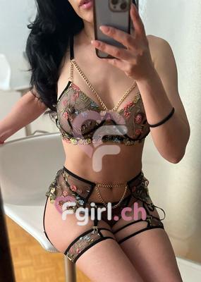 Ana - Massaggiatrice erotica a Genève
