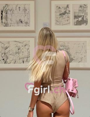 Cristina - Masseuse érotique à Genève
